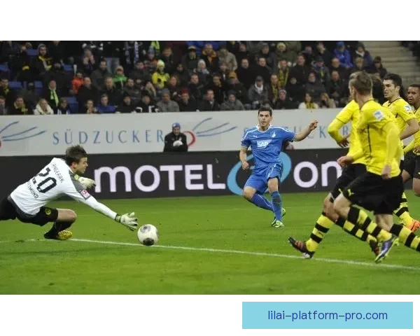 拜仁上演惊天逆转 80分钟落后两球最终完成德甲历史第三次翻盘